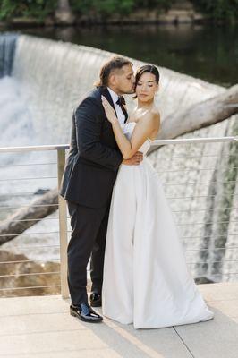 Golden hour wedding photos at the Roundhouse in Beacon, NY