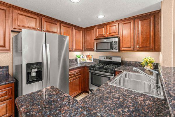 Joy Guevara-Realty of America