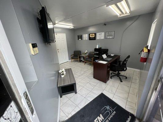 Tashken Auto Body and Paint