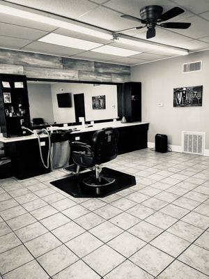 Charlie's Barber Shop