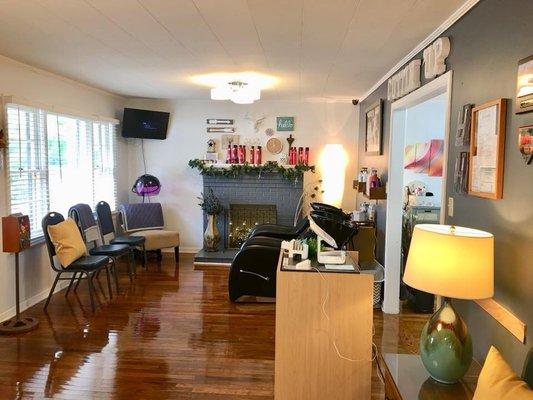 Cuttin' Up Hair Salon