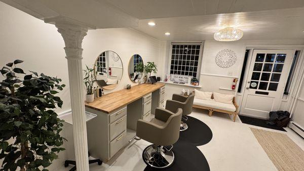 Five Zero Mane Salon