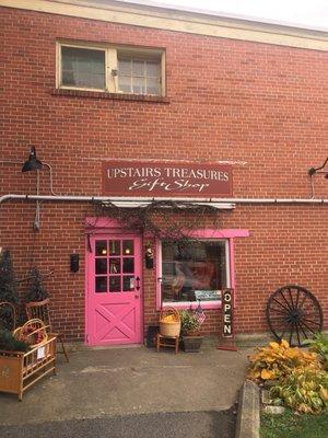 Easy to miss that pink door around the corner!