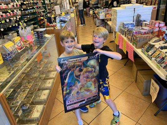 Lefty's Sports Card Store