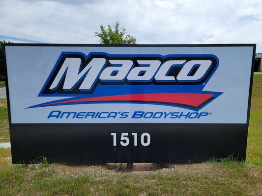 Maaco Auto Body Shop & Painting