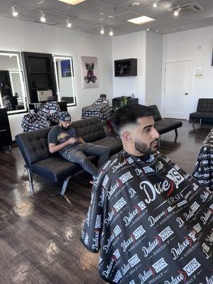 Deluxe Cuts Barbershop