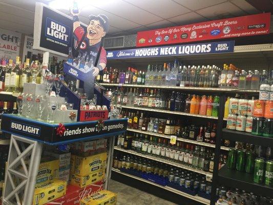 Houghs Neck Package Store