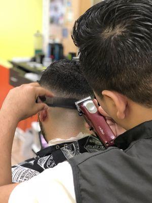 Cortes para caballeros los mejores barberos de Wheaton Maryland