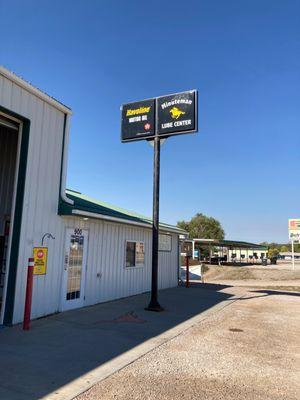 Minuteman Lube Center