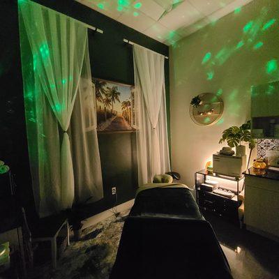 Come on in the table is warm