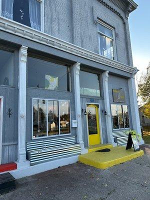 Adorably off the path of highway 131 and east state st.