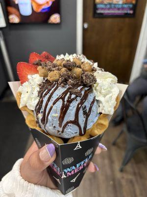 Cookie Monster bubble waffle