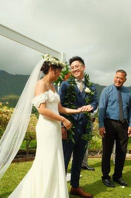 Simple Oahu Wedding