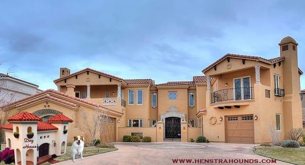 Henstra Hounds Realty