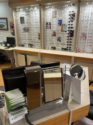 Primary Eye Care Center