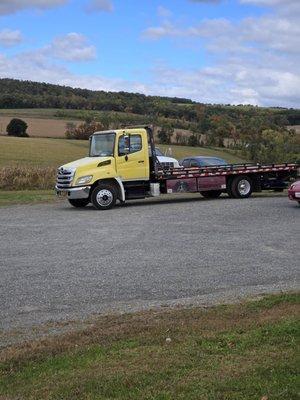 24 hrs towing available