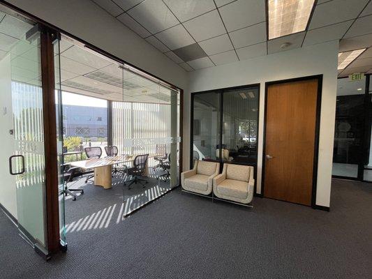 Benny Resendiz RE/MAx New Dimension Realtor New Office's Waiting Room