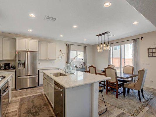 Buy, Sell or Rent to Own
www.STylerLasVegas.com