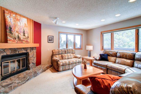 Woods Manor Condominiums