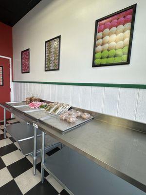 2pm so less options but from their pictures they usually have more selection to choose from earlier in the day.