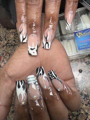 Lady Nails
