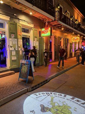 Little Tropical Isle