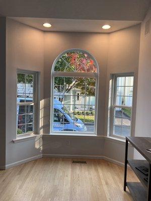 Harvey Tribute round top over double hung window installtion