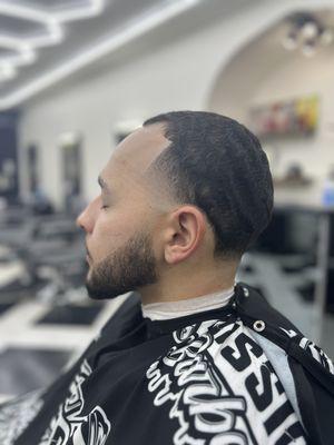 2 on top with a high bald taper & beard clean up by Joe.