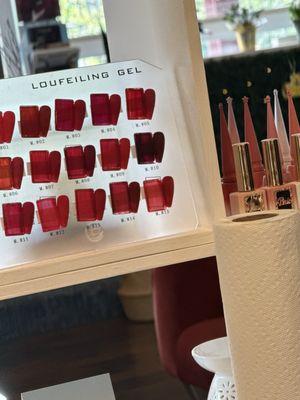 Don't use these colors they chip easily! Use the regular colors they give you that are in the book they give you those last way longer!