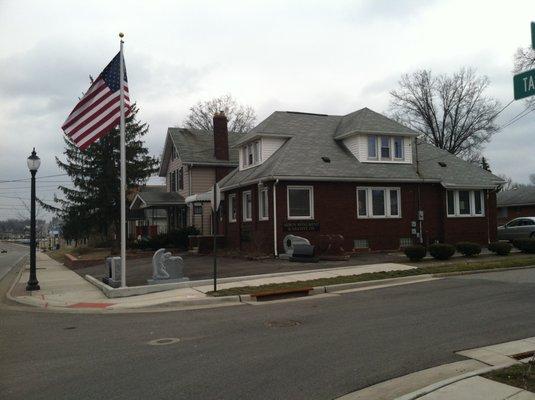 Akron Monument & Granite Co