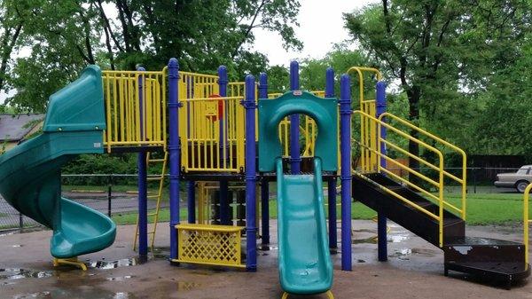 Monroe Street Playground