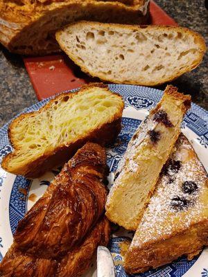 Nabolom Bakery & Pizzeria