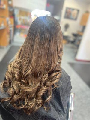 Roselay Beauty Salon