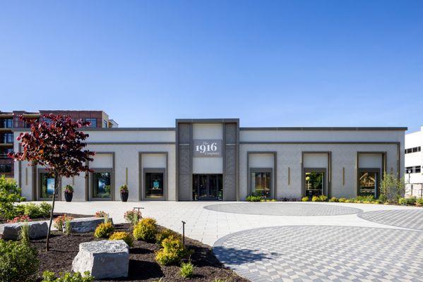 The 1916 Company Ardmore, Main Line Exterior