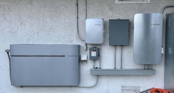 The conduits weren't painted yet but I was too excited so I took the picture