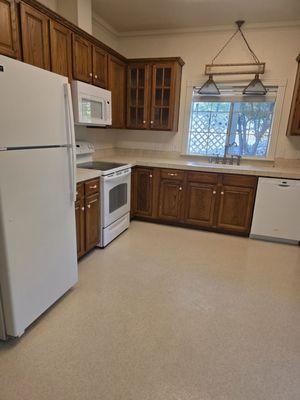 Move out photos of property they charged an additional cleaning fee after my cleaners.