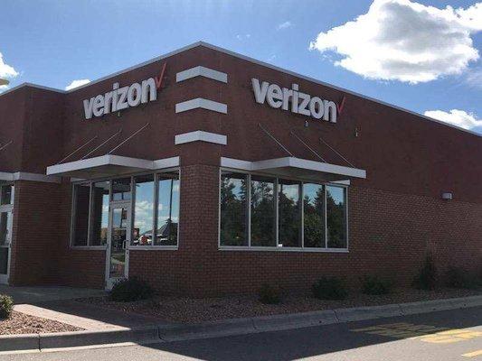 Verizon Authorized Retailer - Russell Cellular