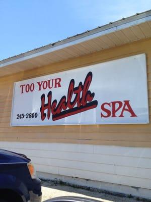 If you sign up a friend you get a free month or a tshirt.