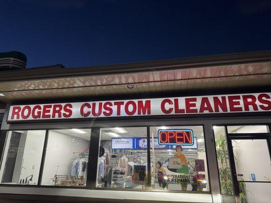Rogers Custom Cleaners