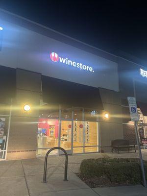 Winestore.
