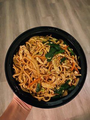 lo mein (w chicken)