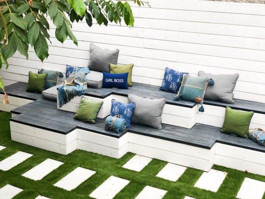 The Sun Bar where you can freely smoke cannabis