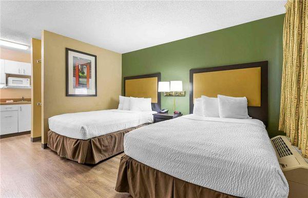 Studio Suite - 2 Full Beds