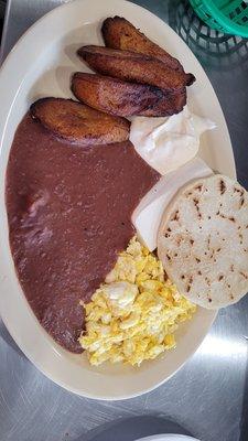 Restaurante y Pupuseria Lemus