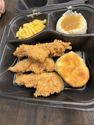 Lee's Famous Recipe Chicken