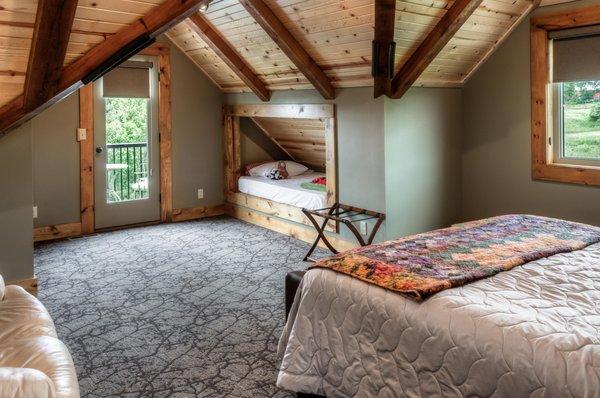 One of two bunks in the loft at Naw-Tee Pine.