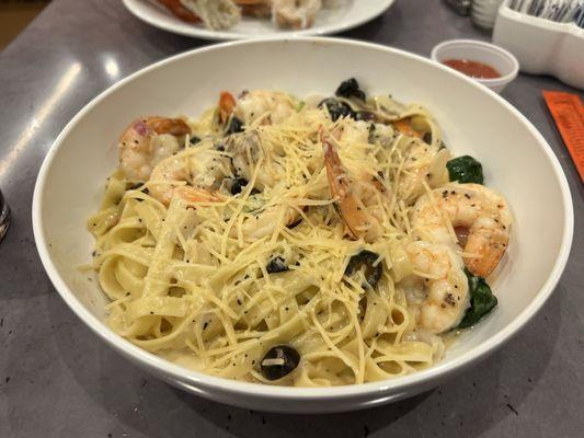 Shrimp Fettuccine Alfredo