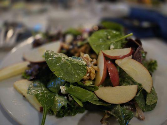 Luna & The Bear - Kitchen & Libation House