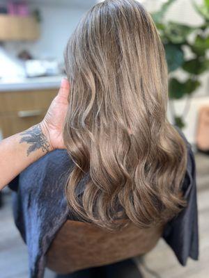 Full head highlights and base color