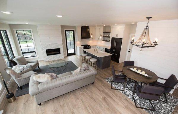 We had a great time at the 2018 Fall Parade of Homes! Ask about our work on a few homes!